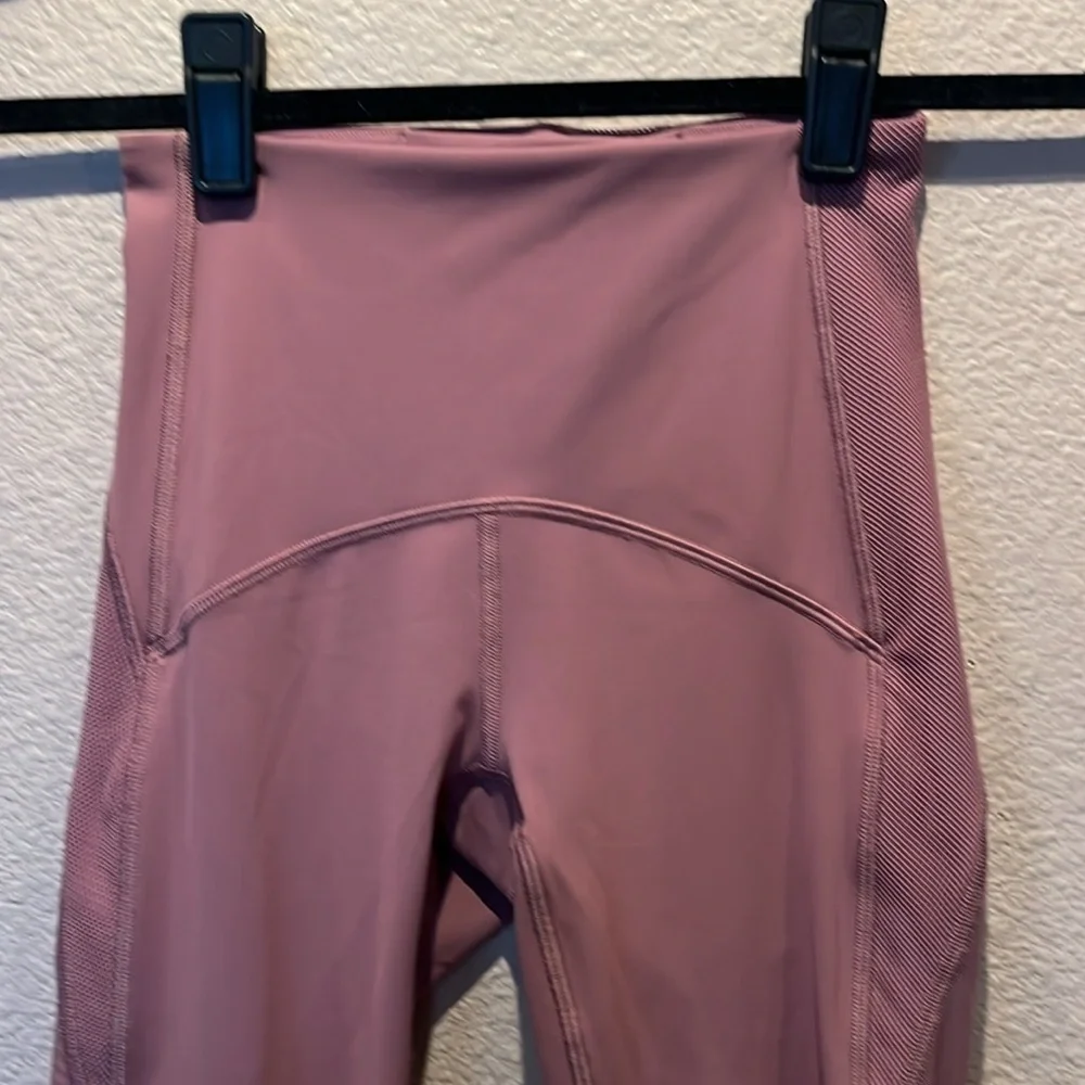 Lululemon Women’s Mauve Pink Leggings Size 2